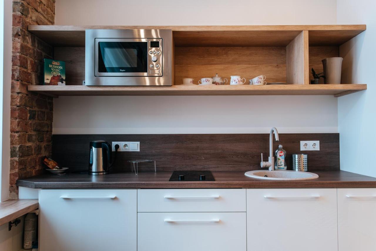 Stylish Latvian-Style Studio Apartment Near City Center, Parks, Cafes & Public Transit Riga Kültér fotó